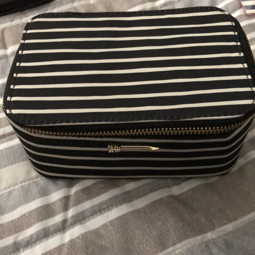 Stella & Dot travel jewelry box!